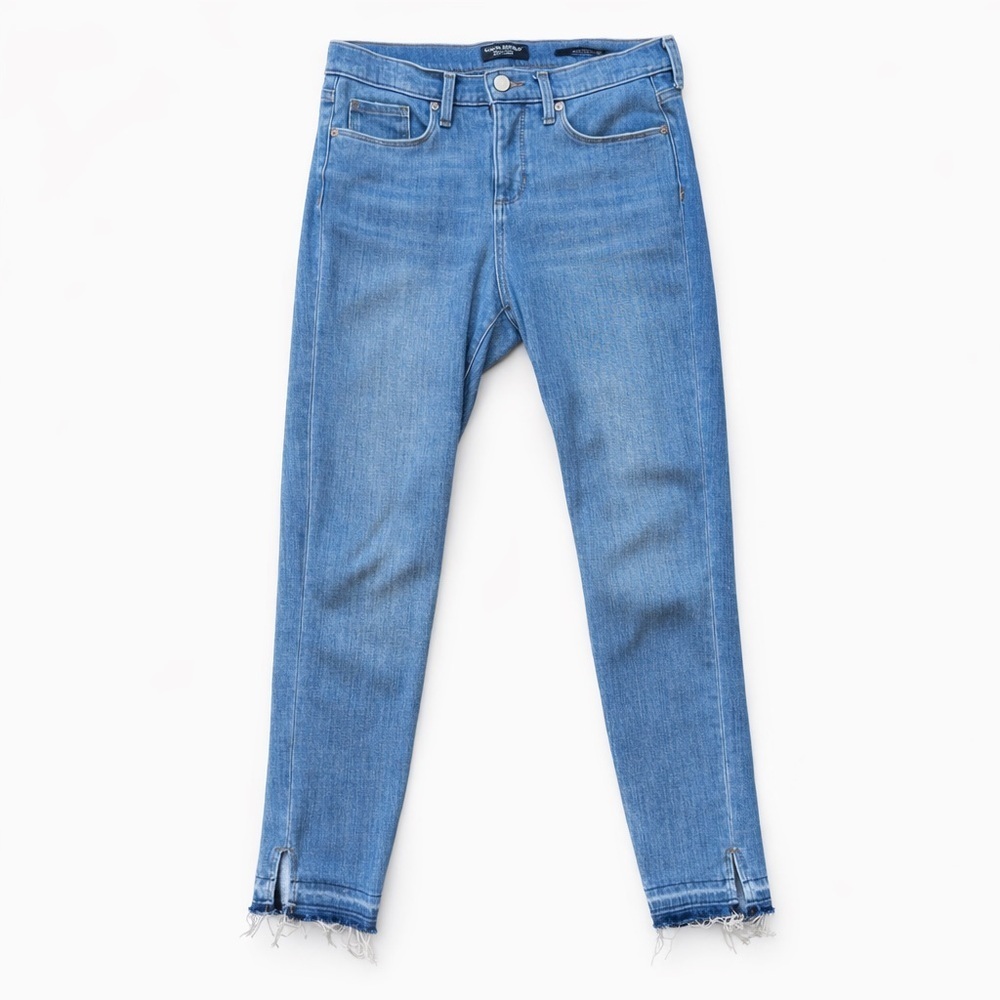 Banana Republic Straight Fit Jeans – Size 28 Regular – Medium Wash